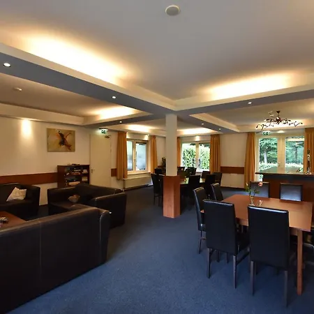 בית נופש Spacious Holiday In With Private Terrace