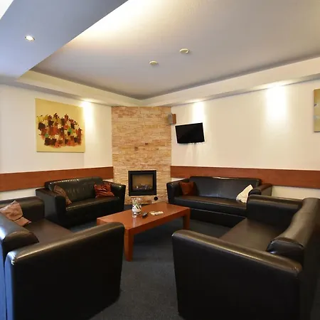 בית נופש Spacious Holiday In With Private Terrace